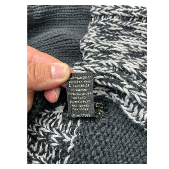 PURE Handknit Chunky Knit Crochet Cardigan Sweater - Picture 8 of 11